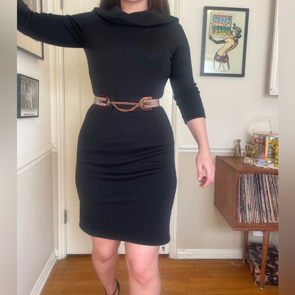 60s Vintage Black Knit Wiggle Dress w 3/4 Length Sleeves and rounded collar - Picture 3 of 10